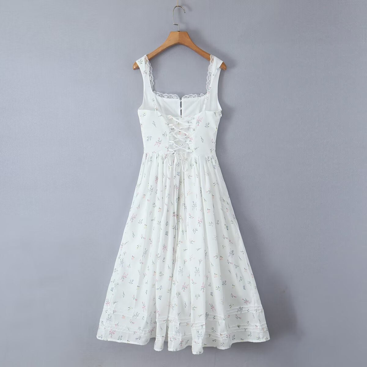 Printed Lace Backless Dress