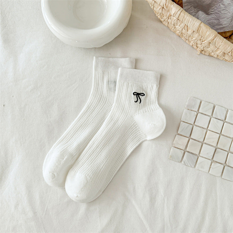 Feminine Bow Embroidered Short Thin Socks