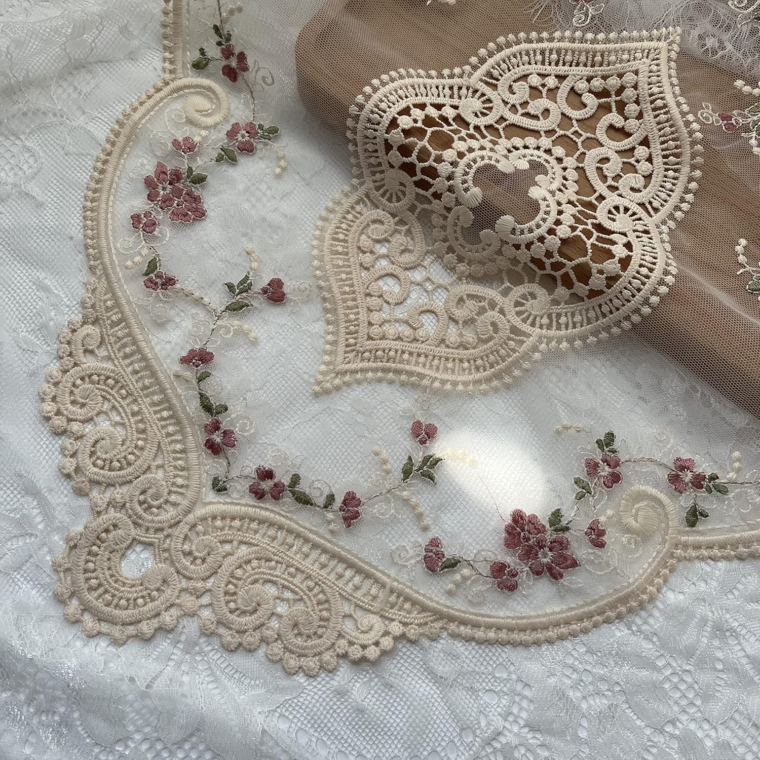 Vintage Beige Oval Lace Table Placemats, Exquisite Flower Embroidered Doilies Vase Mat, 12 X 18 Inch