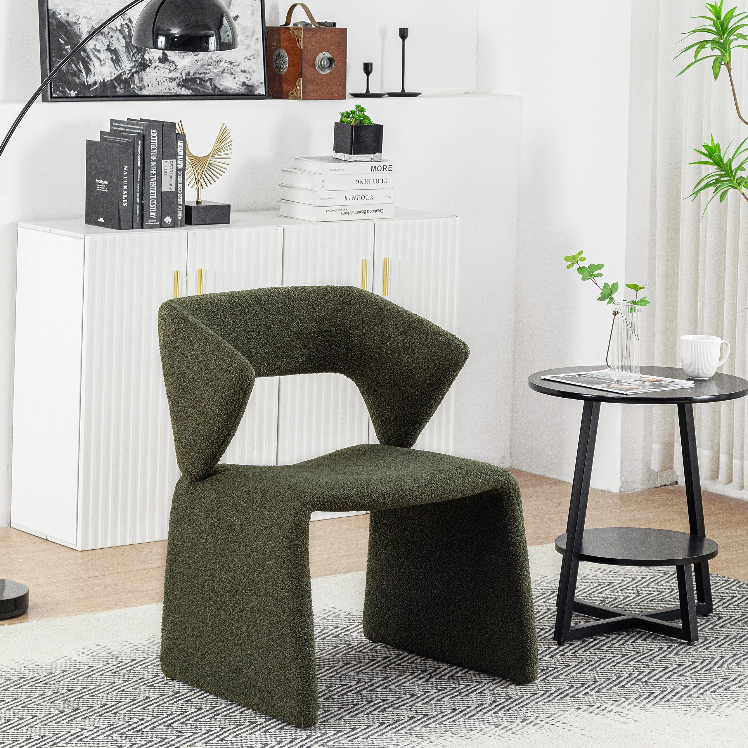 Modern Bouclé Sherpa Accent Chair â€?Comfy Tufted Lamb Fabric Armed Leisure Chair for Reading, Bedroom, Office, and Living Room