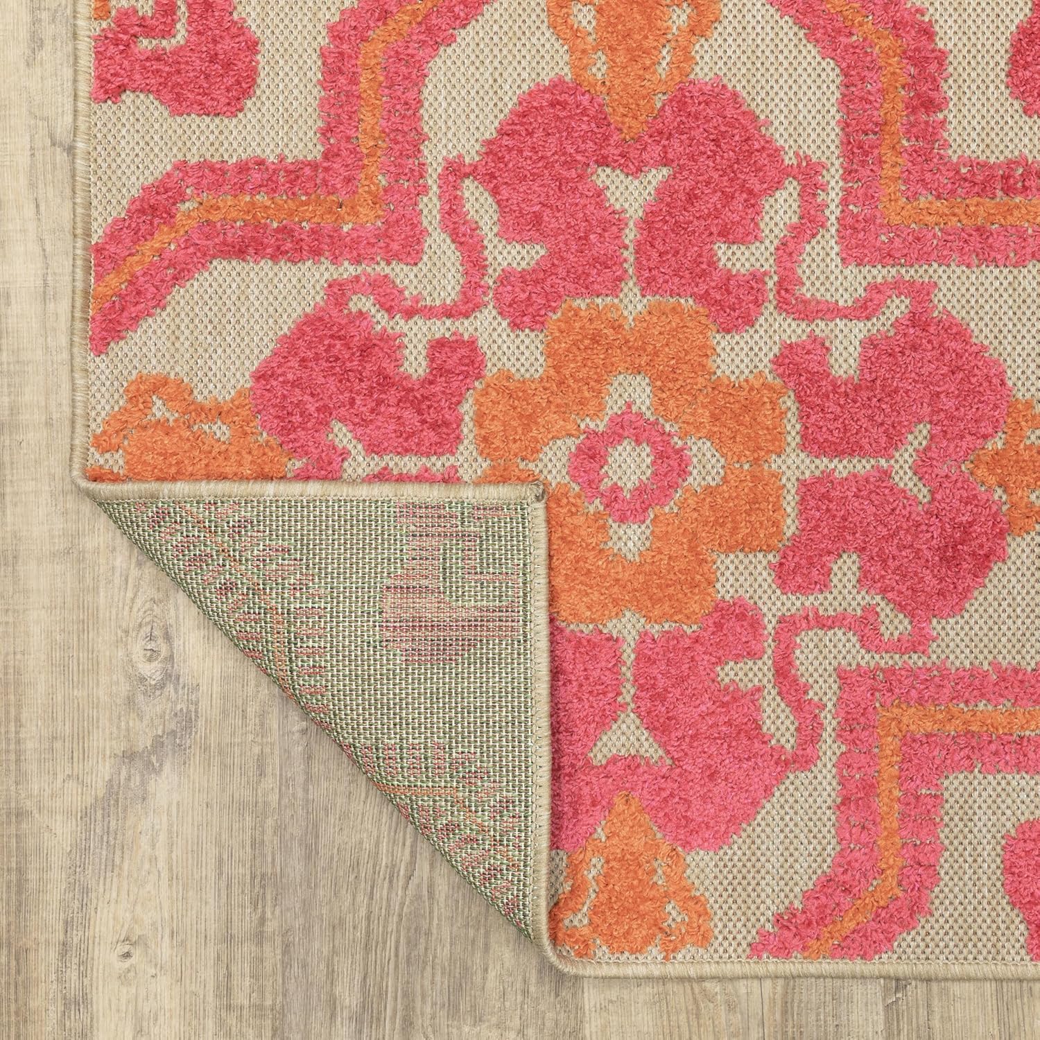 Sand/Pink Indoor-Outdoor Area Rug (5'3x7'6) - 5'3" x 7'6"