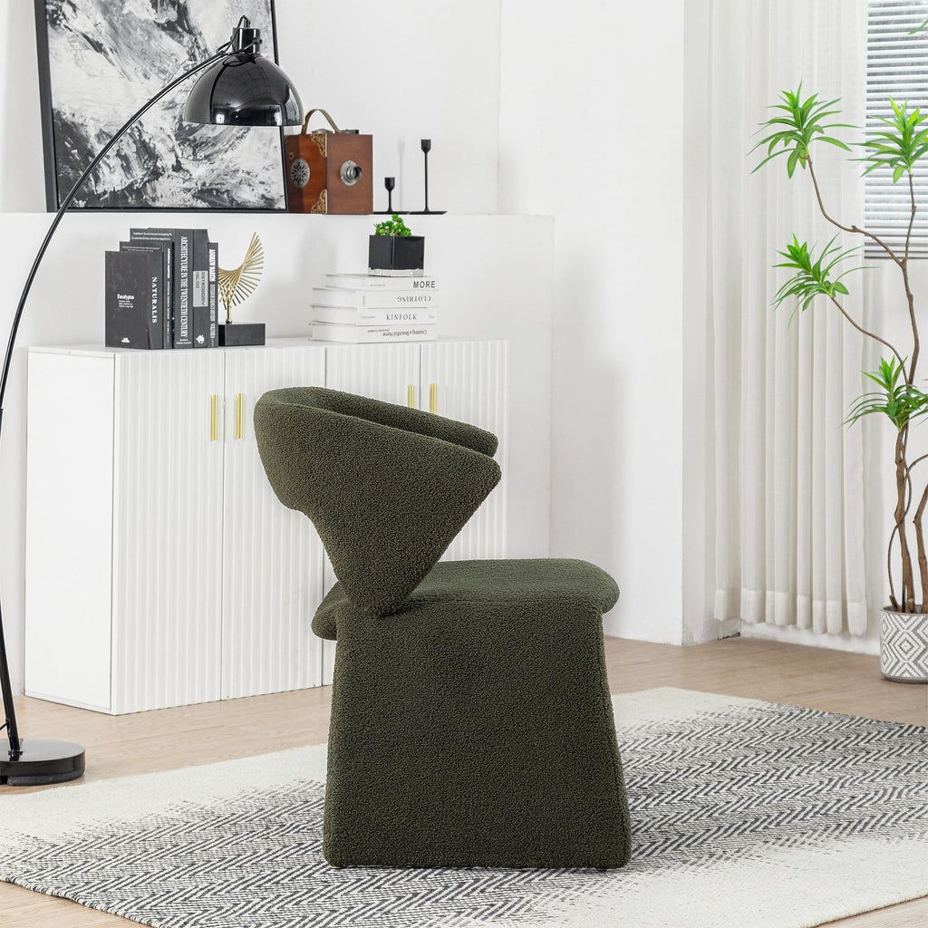 Modern Bouclé Sherpa Accent Chair â€?Comfy Tufted Lamb Fabric Armed Leisure Chair for Reading, Bedroom, Office, and Living Room