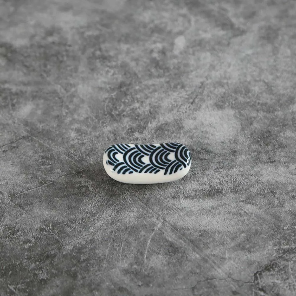 Square Ceramic Chopsticks Holder Japanese Kitchen Chopsticks Pillow Chopstick Rest Cute Kitchen Tableware 1pc