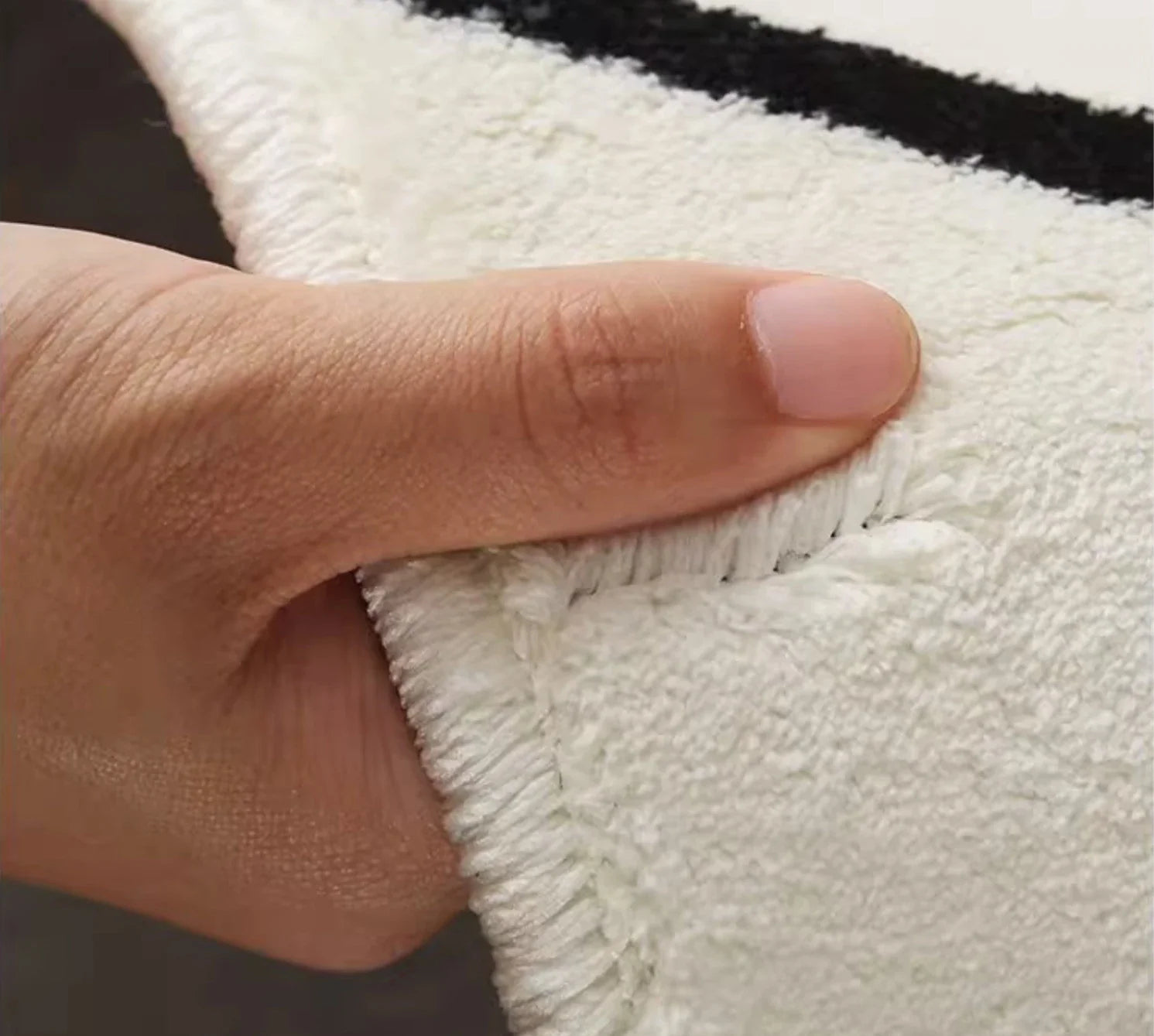 Cute Checkered Bow Imprint Anti-Slip Cashmere Carpet Bedside Mat Includes Set