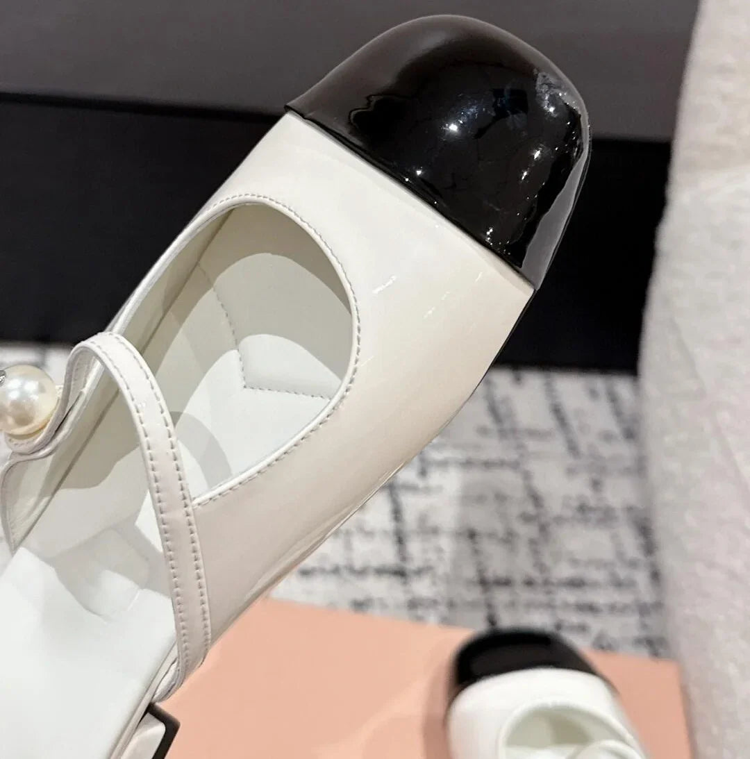 Luxury Women's PU Shoes New Fashionable Versatile Design Open Closure Type Lady Style Collection