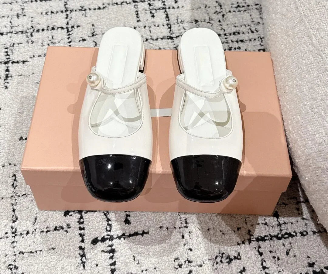 Luxury Women's PU Shoes New Fashionable Versatile Design Open Closure Type Lady Style Collection