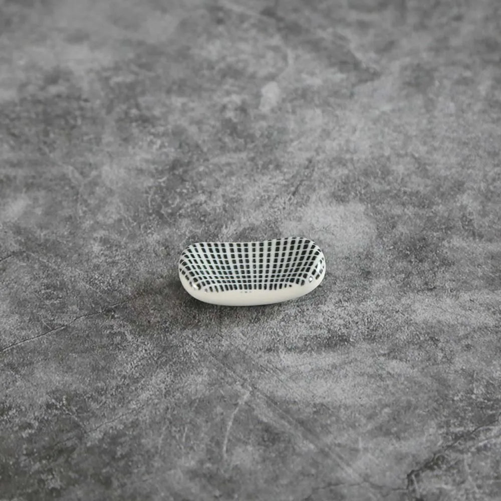 Square Ceramic Chopsticks Holder Japanese Kitchen Chopsticks Pillow Chopstick Rest Cute Kitchen Tableware 1pc