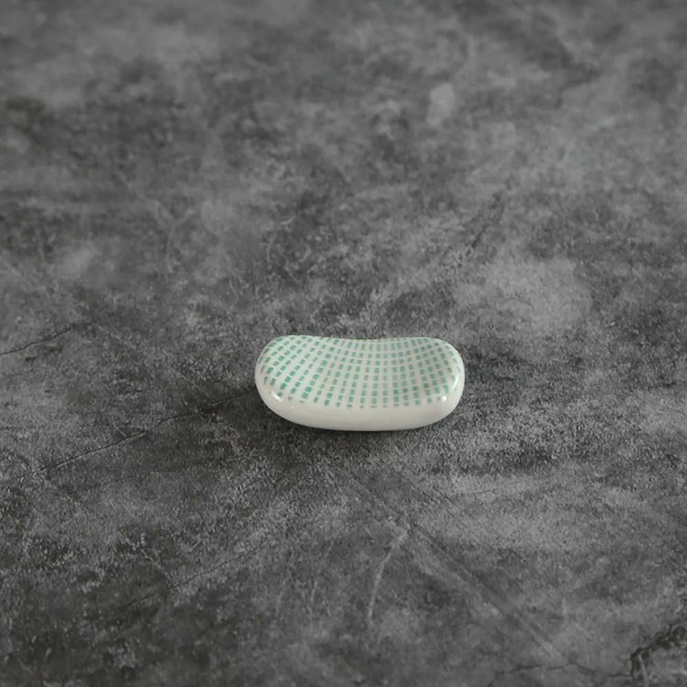 Square Ceramic Chopsticks Holder Japanese Kitchen Chopsticks Pillow Chopstick Rest Cute Kitchen Tableware 1pc