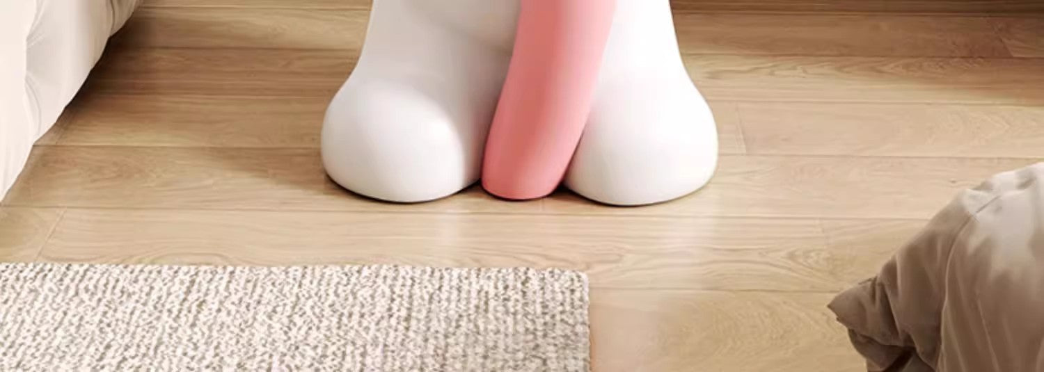 Cute Cartoon Bear Hug Flowers Landing Side Tables Living Room Bedroom Creative Table Home Decoration