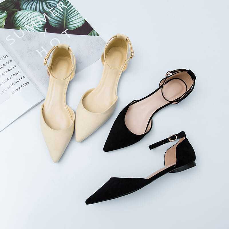 New Pointed Sandals Women's Flat Closed Toe Strap Simple Black