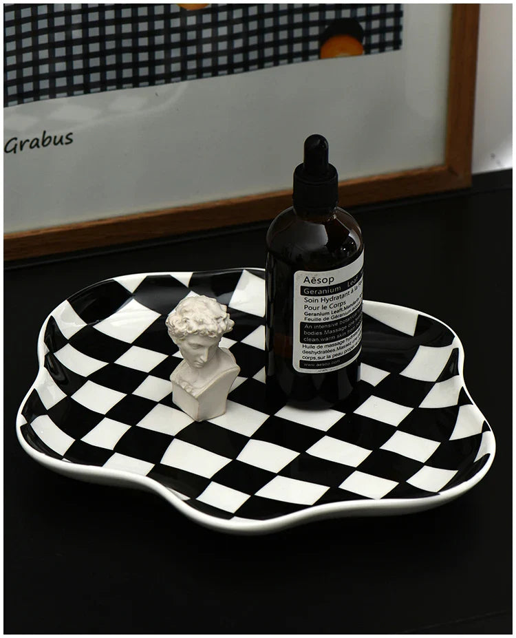 Retro Checkerboard Ceramic Plate Jewelry Home Decoration