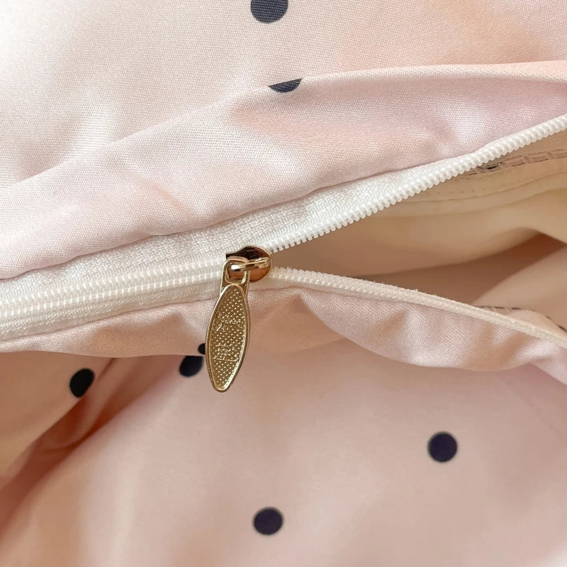 All Season Three-Piece Beige Pink Dot Printing Bedding Set 1 Duvet Cover And 2pcs Pillowcases (no padding)