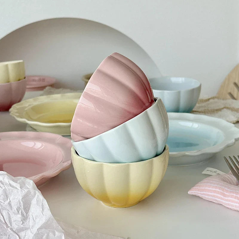 Cute Blush Gradient Plate Dessert Fruits and Vegetables Plate Yogurt Rice Bowl Underglaze Ceramic Tableware Set