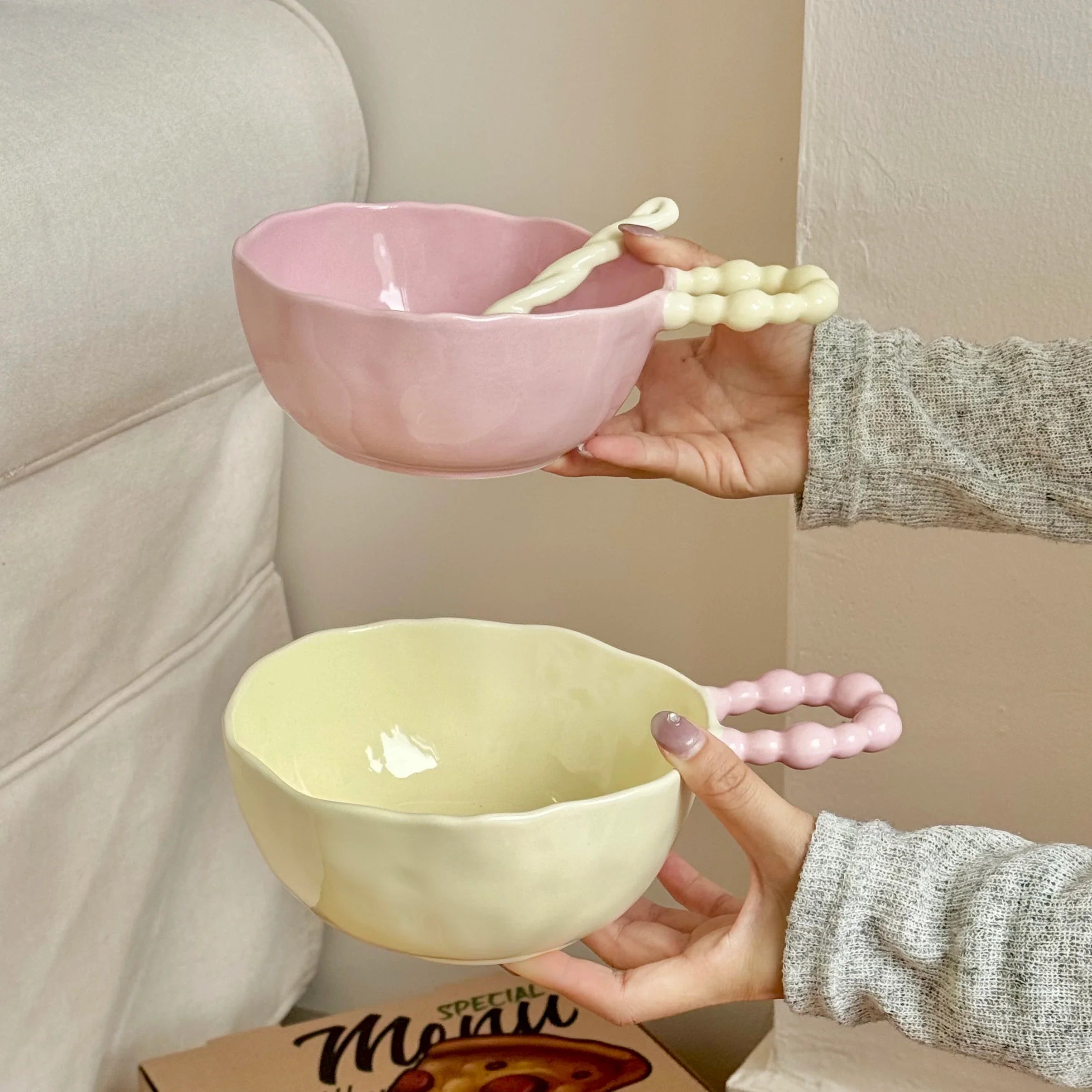 High Beauty Ceramic Instant Noodle Bowl with Pearl Handle Home Irregular Shape Cute Yogurt Bowls Fruit Dessert Tableware