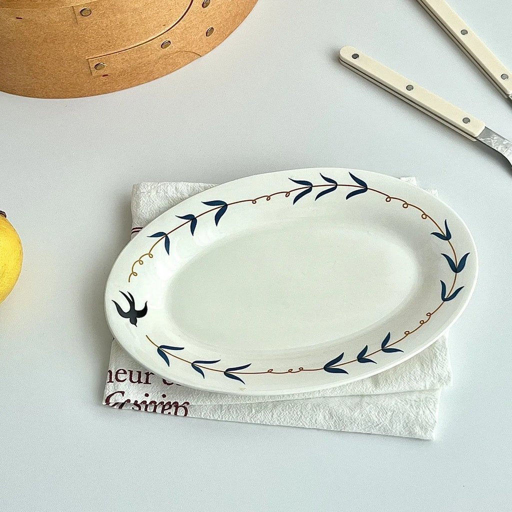 Gold Rim Leaf Pattern Round Serving Dishes Porcelain Kitchen Tableware