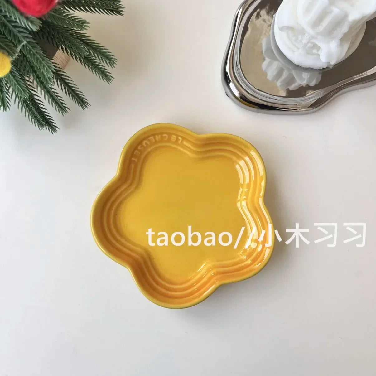 French Flower Shaped Small Plate Colored Ceramic