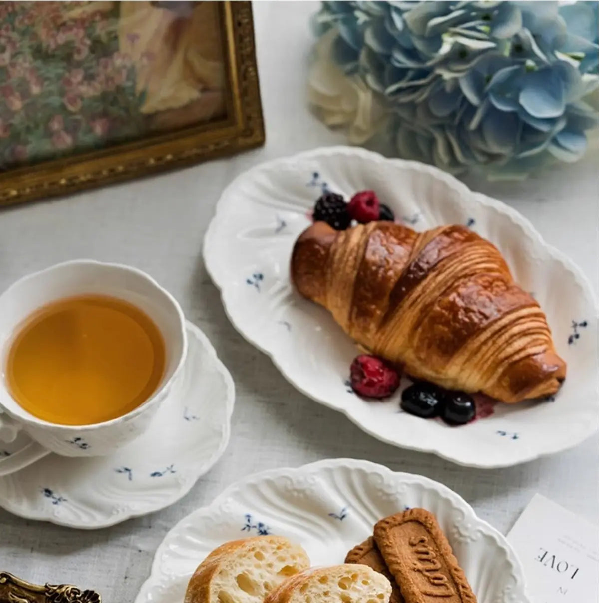 Ceramic Floral Bowl Dish Set Oval Plate New French Medieval High-end Cup Dish Set