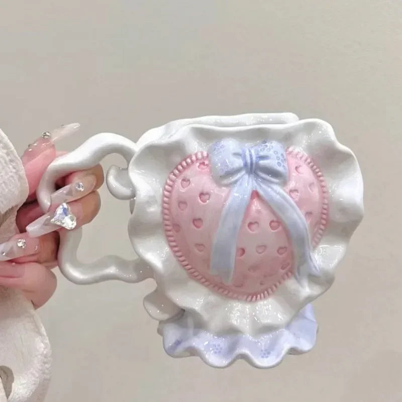 Love Shaped Exquisite Ceramic Set, Cute High-end Cup, Suitable for Kitchen Decoration Collection