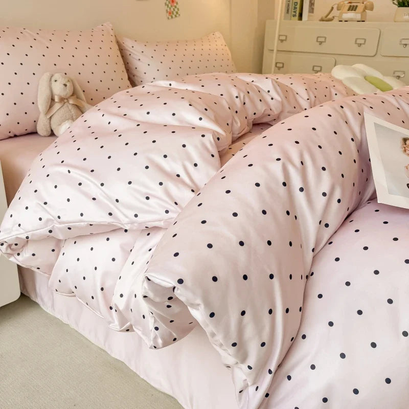 All Season Three-Piece Beige Pink Dot Printing Bedding Set 1 Duvet Cover And 2pcs Pillowcases (no padding)