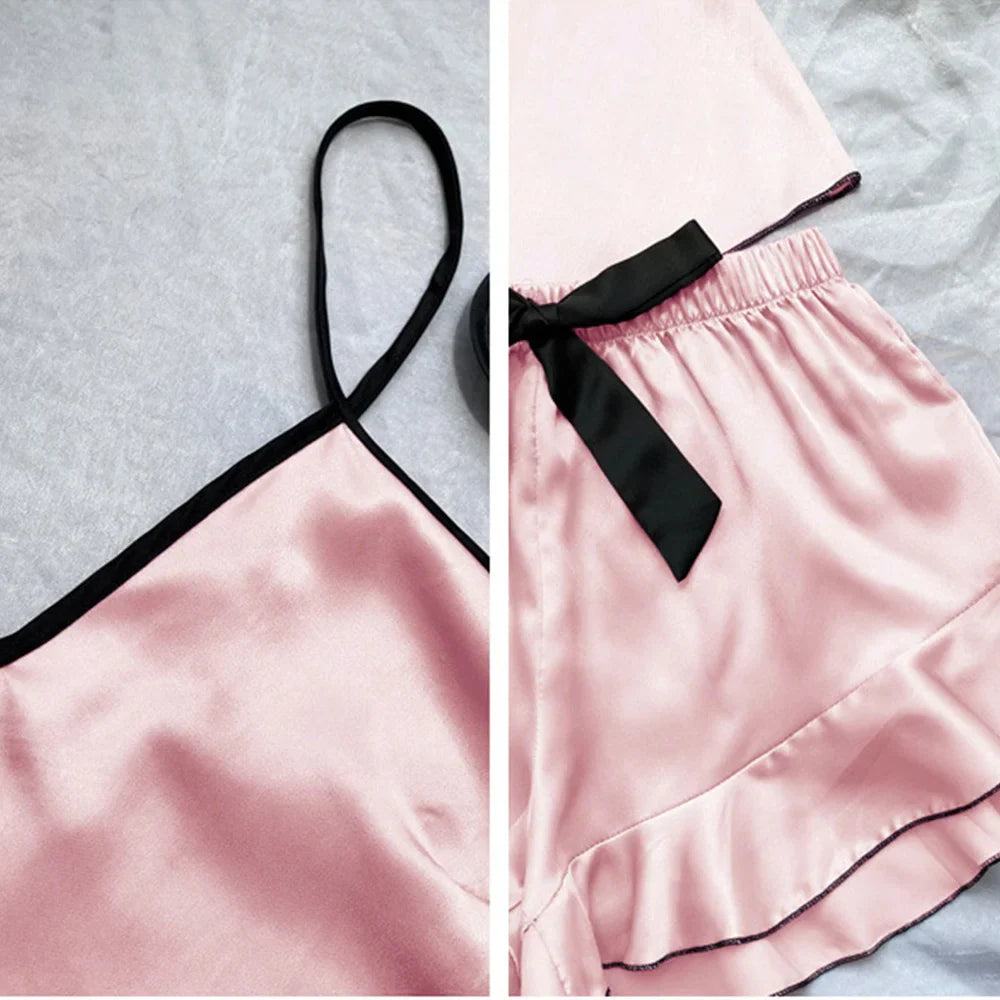Women's Smooth Satin Pajamas V-Neck T-Shirt Ruffled Edges And Bow Shorts Simple And Breathable Pajama Set