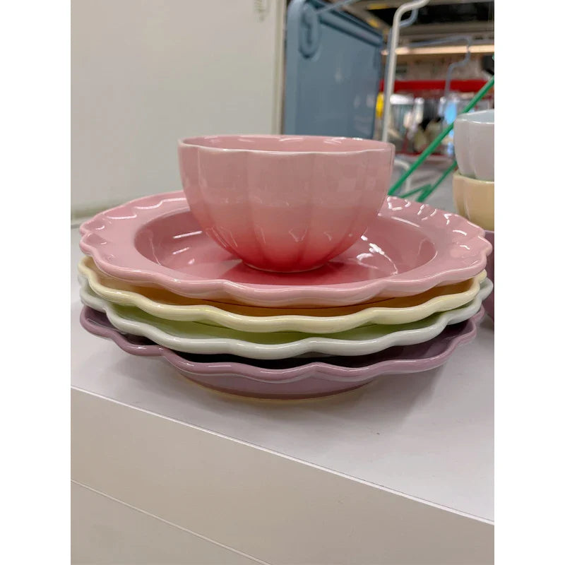 French Style Ceramic Plate Gradient Floral Shape Porcelain Dinnerware