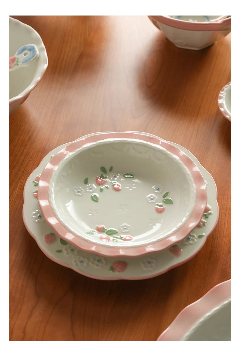 High Grade Strawberry Pattern Cute Girl Plate Bowl