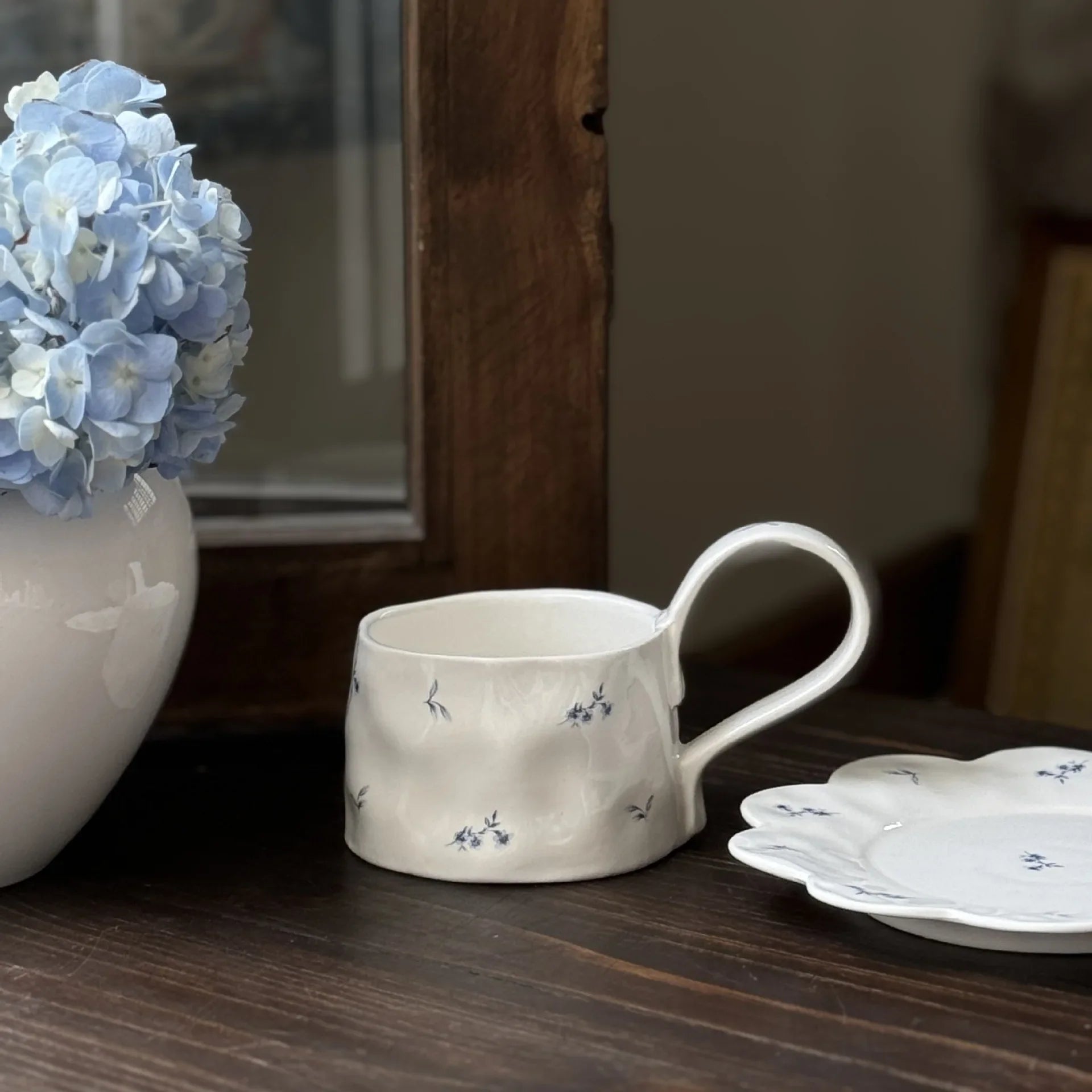 Vintage Floral Handmade Ceramic Cup Plate with Ribbon Handle Cup