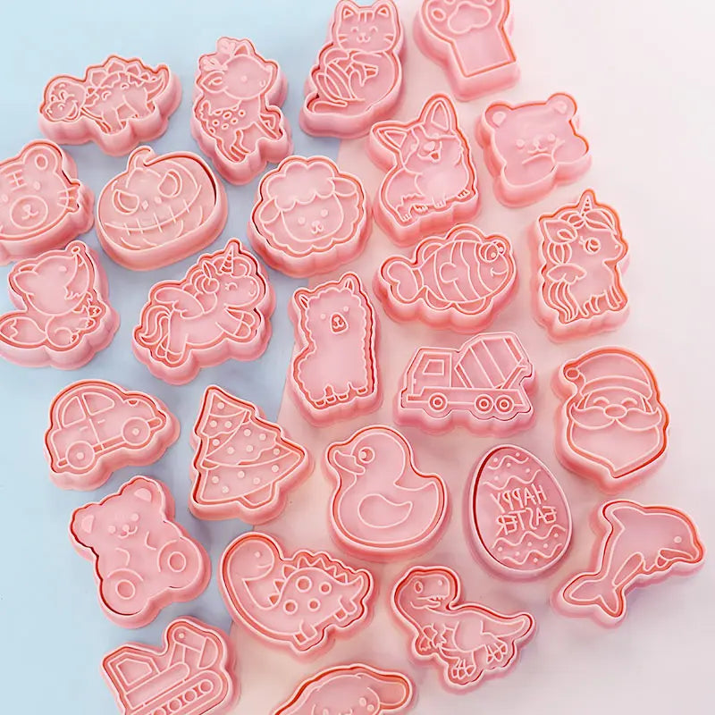 Cookie Cutters Plastic 3D Cute Cartoon Pressable Biscuit Mold Cookie Stamp Kitchen Baking Pastry Bakeware 8 Pcs/set
