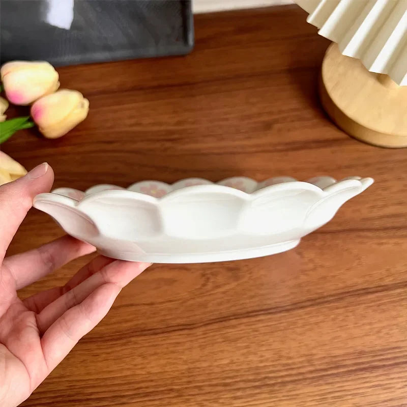 Irregular Ceramic Lovely Pink Petal Dinner Lace Deep Plate