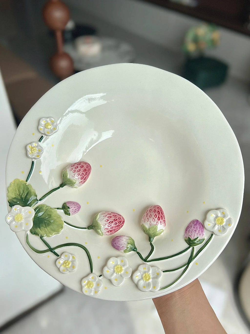 Strawberry Design Light Luxury Plates