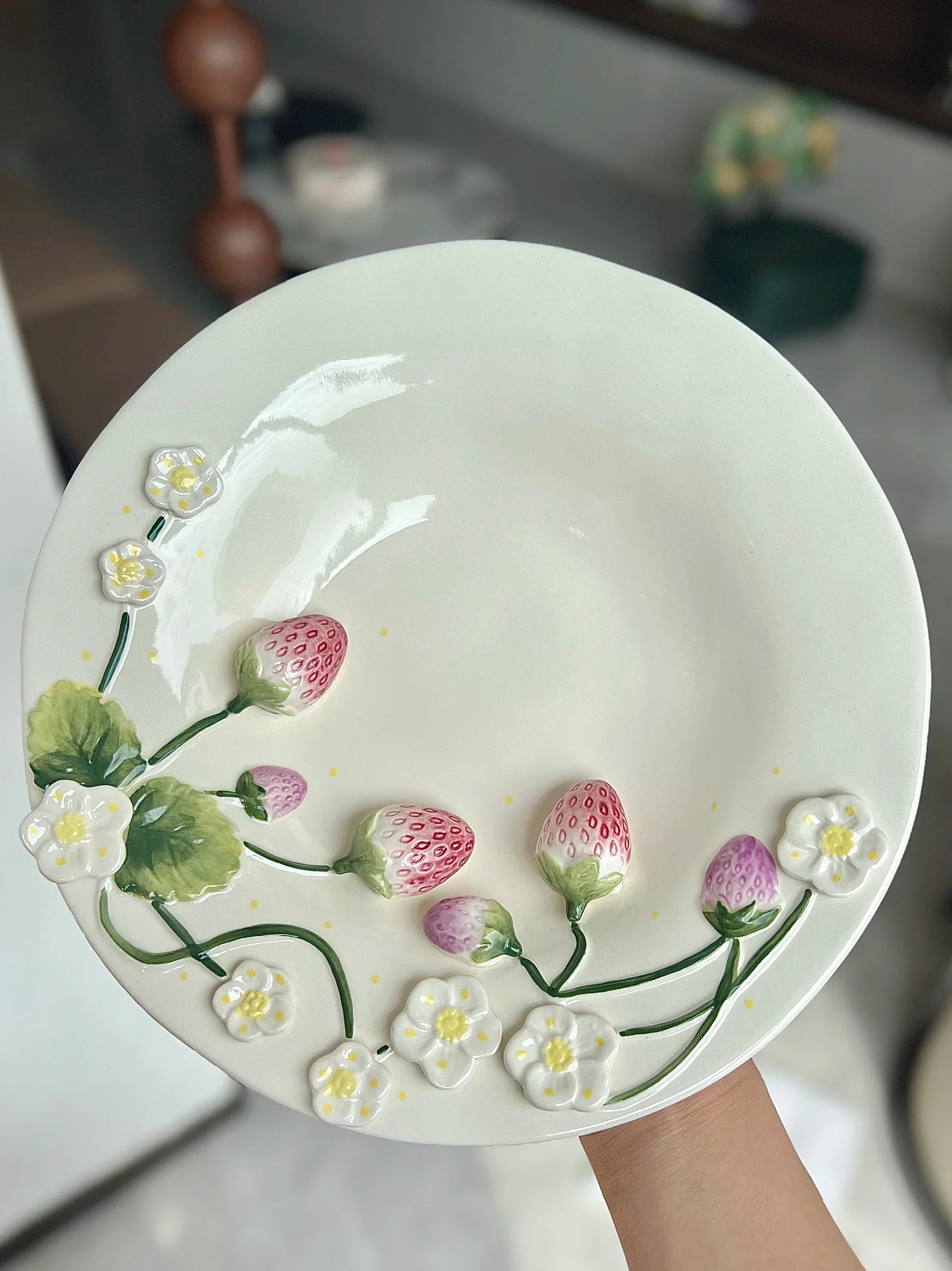 Strawberry Design Light Luxury Plates