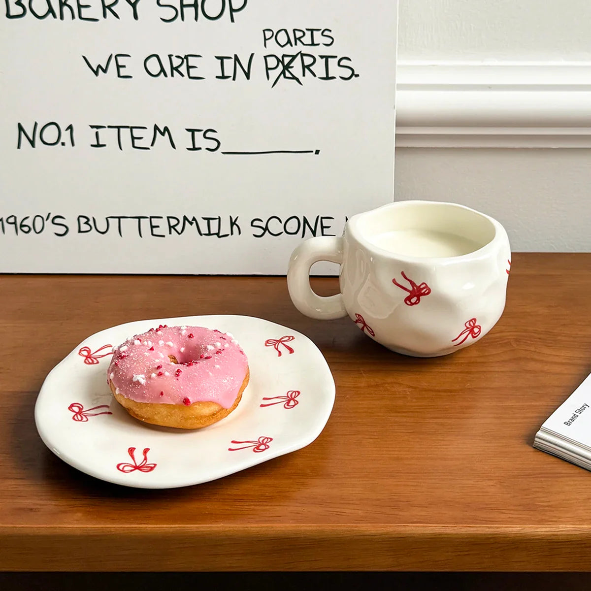 Hand-Kneaded Asymmetrical Bow Tea Cup and Saucer (1 Set)