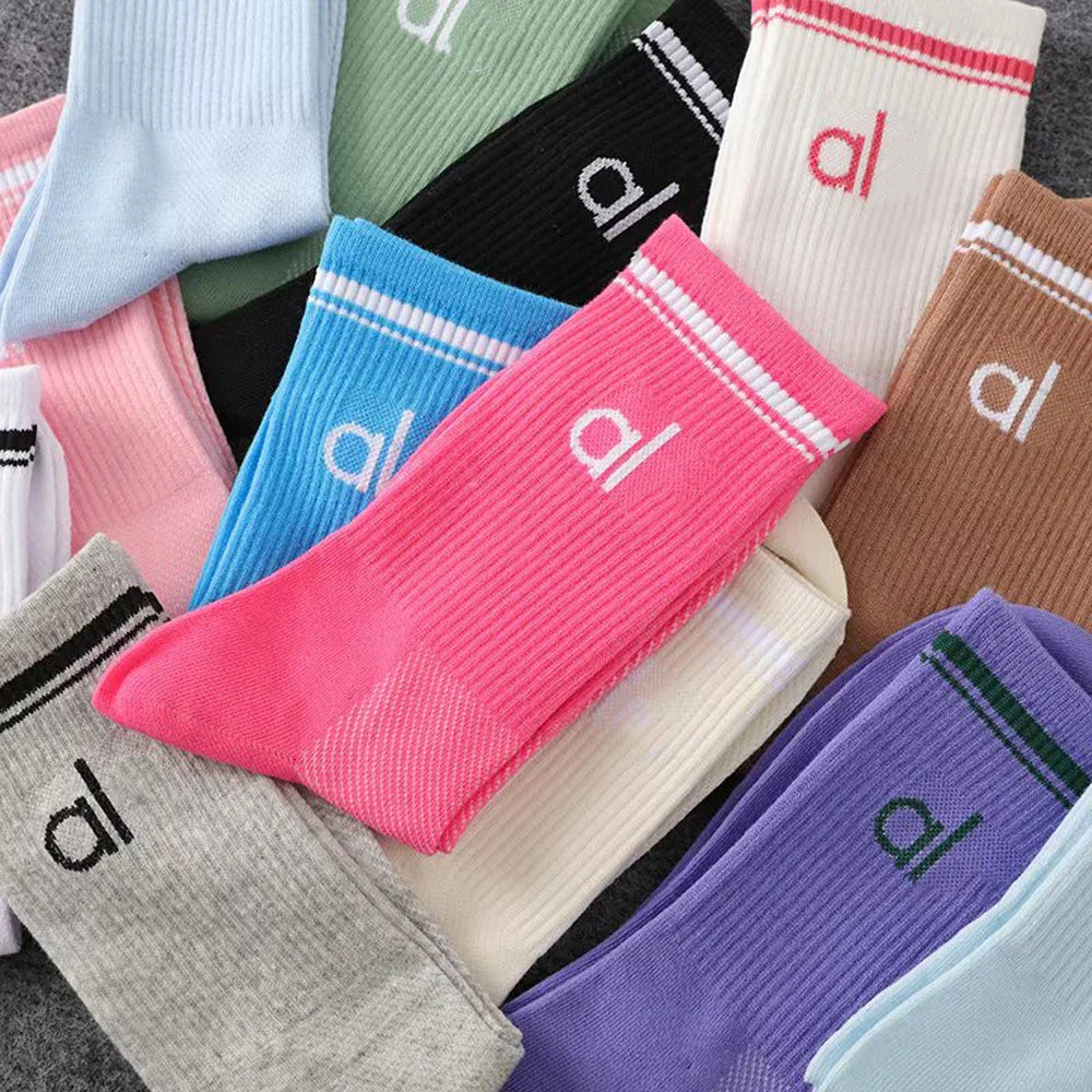 Yoga Socks Summer Lightweight Sports Socks Cotton Stockings 18cm Long Socks Mesh Breathable Socks Gym Outdoor Soft Comfort AL