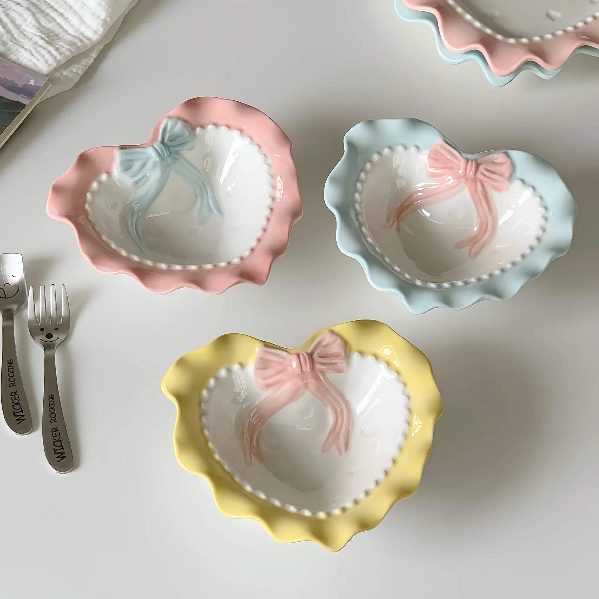 Cute Ceramic Dinner Plate Love Bow Wavy Edge