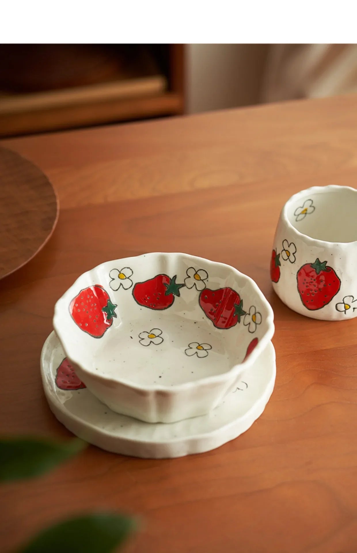 Hand-painted Fruit Pattern Ceramic Plate