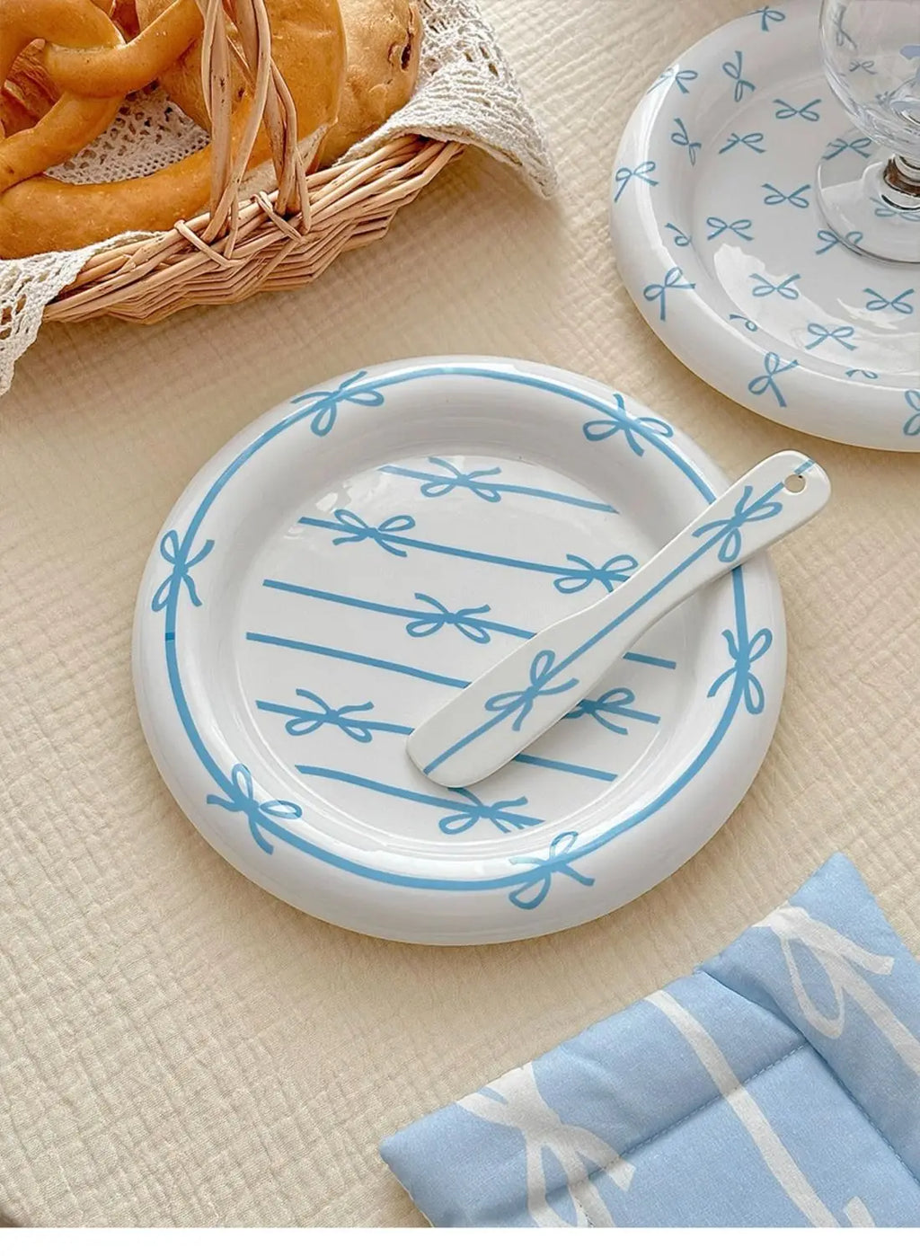 Girl Heart Bow Plate