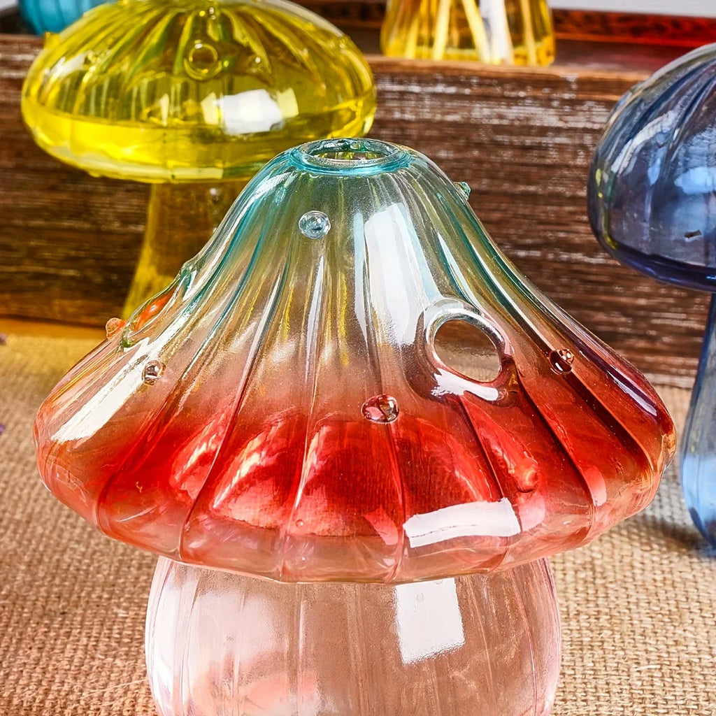 Delicate Colourful Mushroom Vase Creative Hydroponic Transparent Glass Aromatherapy Vase Living Room Dining Room Desktop Art Decoration
