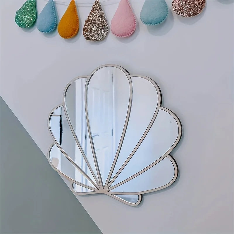 Scandinavian Style Wooden Beach Theme Shell Mirror Wall Decoration Cute Shell Anti-Shattering Mirror