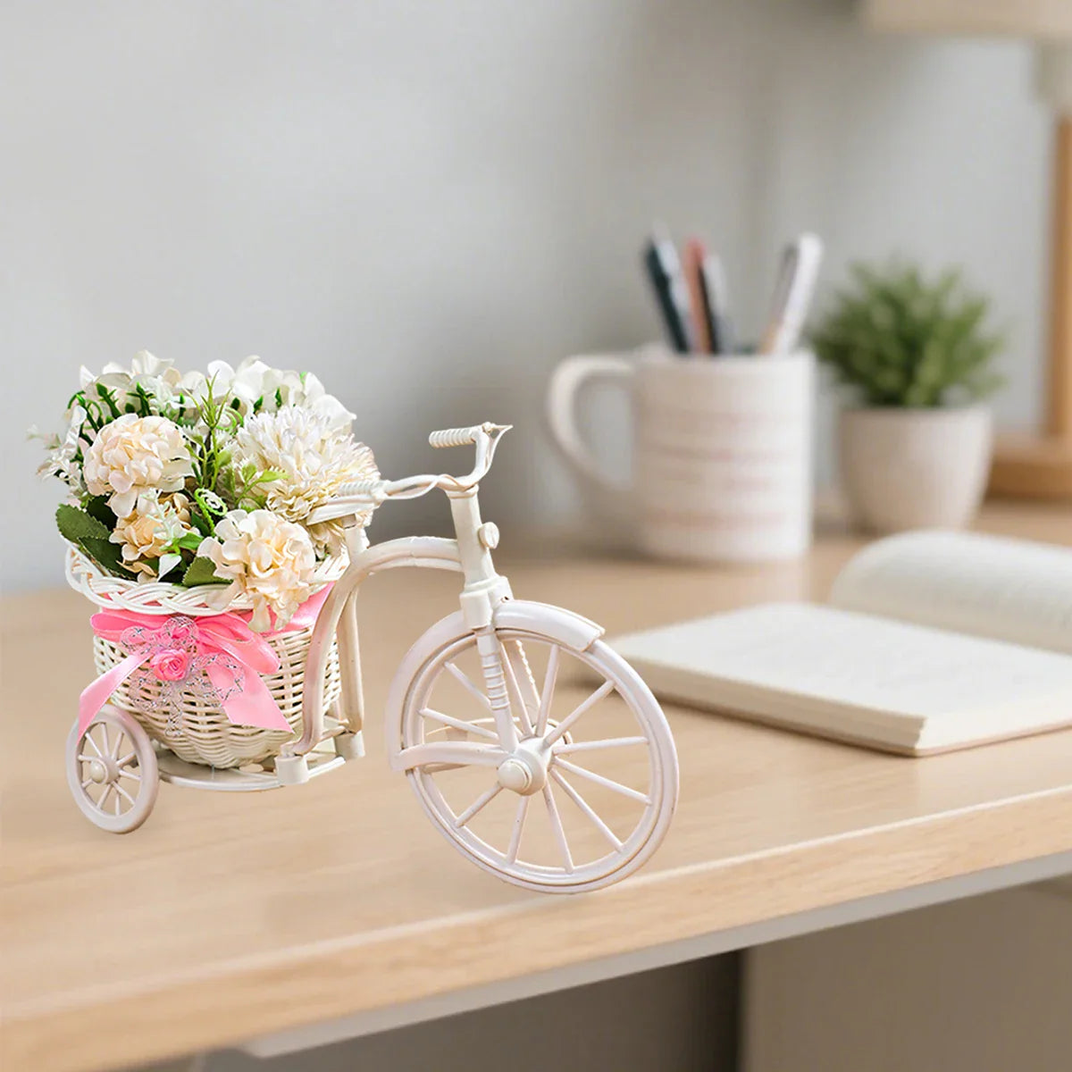 Plastic Flower Basket Vase Pink Tricycle Bicycle Model Home Garden Wedding Party Decor Romantic Cute Decor Figurines Miniatures