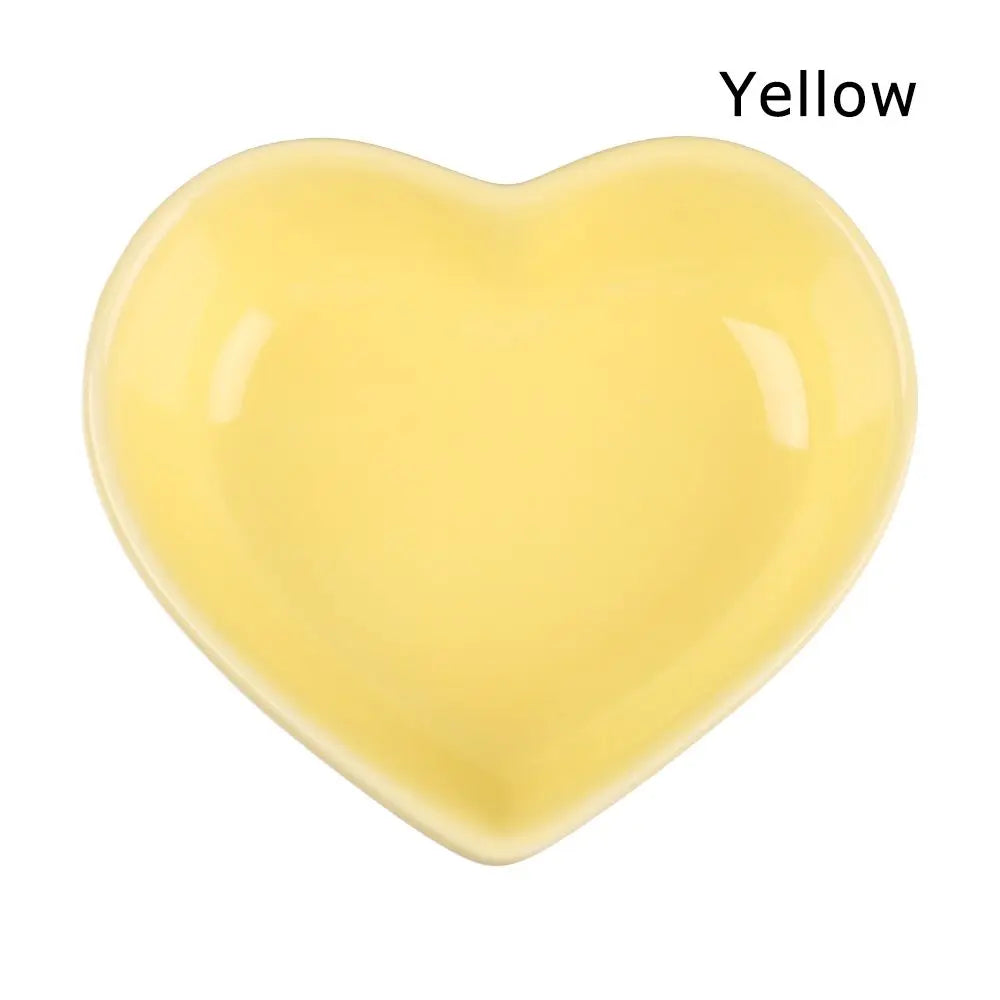 Colorful Mini Condiment Dishes Heart Shape Ceramic Sauce Dish Cute Seasoning Dish Dipping Bowl Snack Serving Dishes Tableware