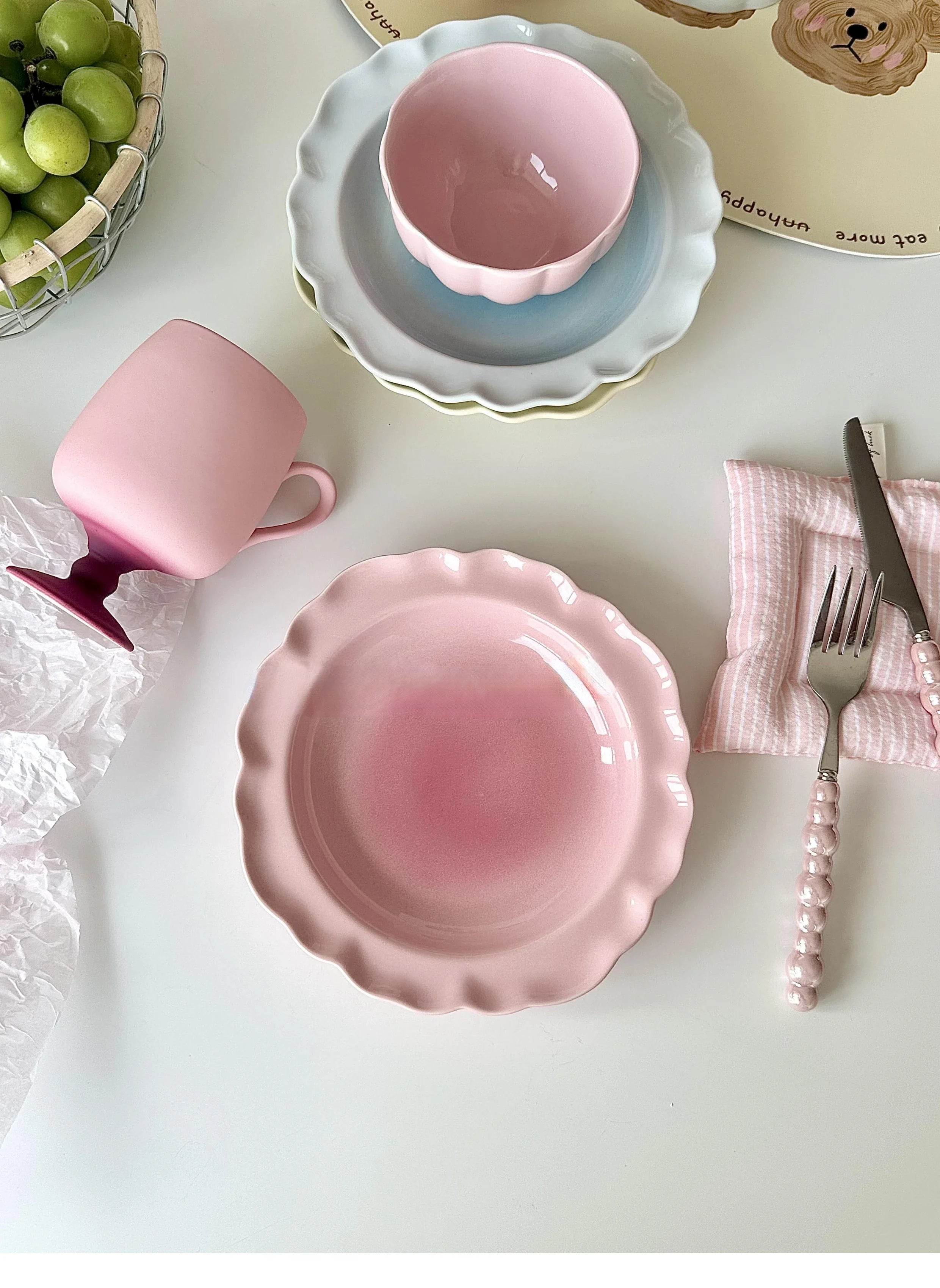 Cute Blush Gradient Plate Dessert Fruits and Vegetables Plate Yogurt Rice Bowl Underglaze Ceramic Tableware Set