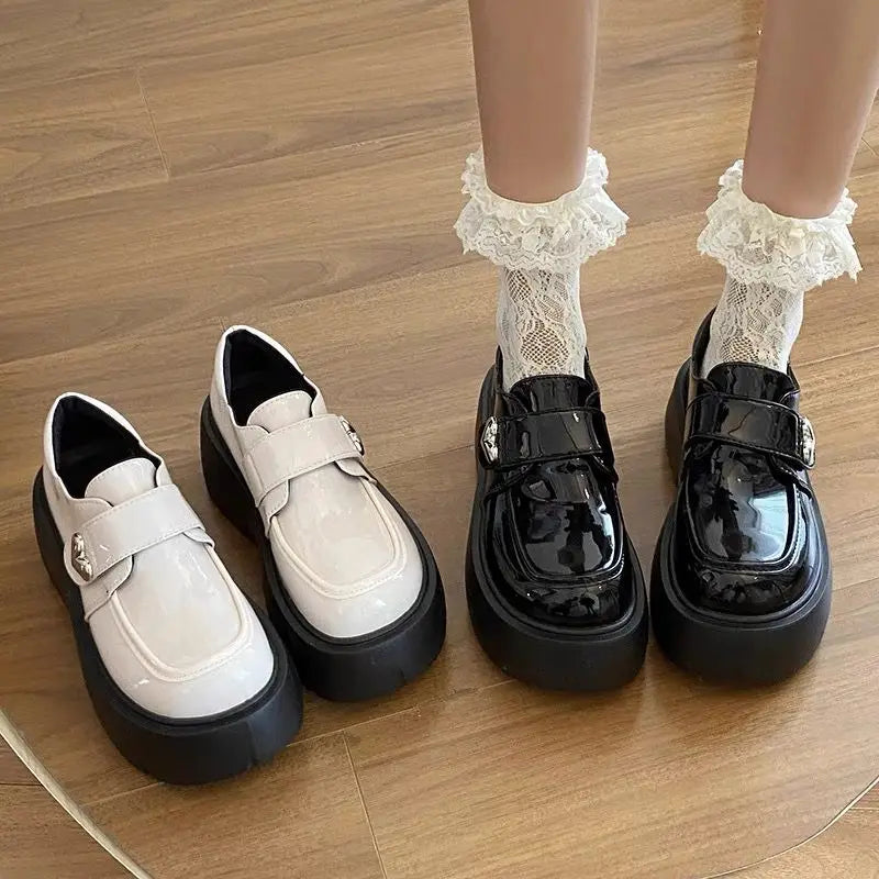 Woman Pumps with Medium Heels Platform Leather Casual Loafers Round Toe Non Slip Stylish Luxury Brand