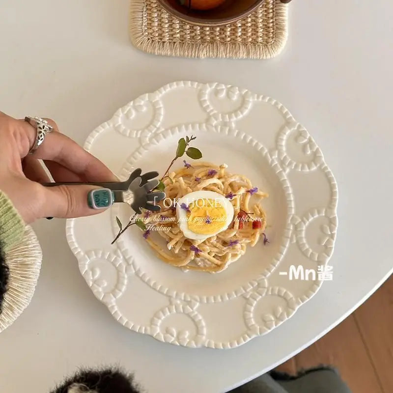 French Vintage Relief Dinner Plate White Color Carving Craft Elegant Serving Dish Decorative Platter Household Kitchenware