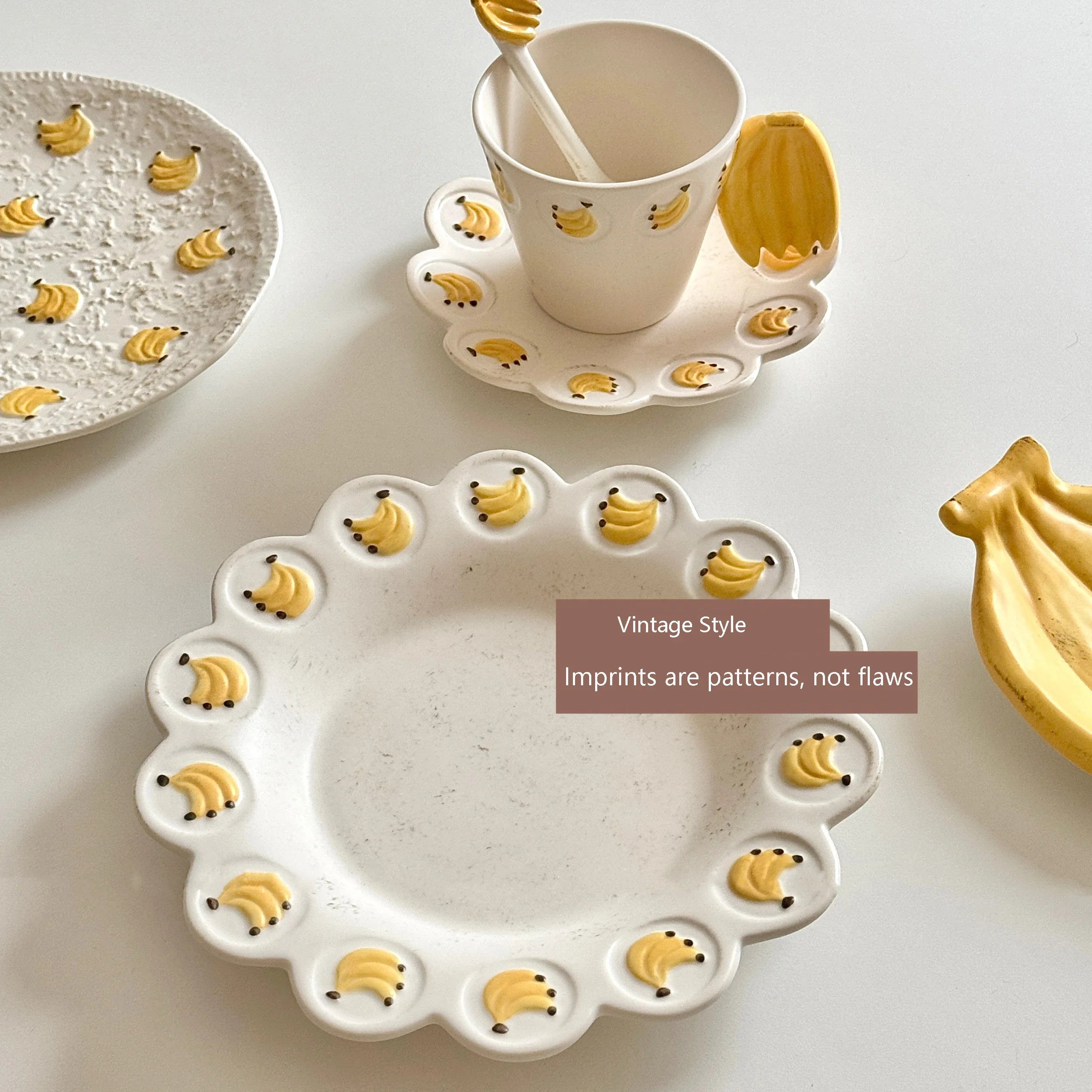 Luxury Ceramic Banana Pattern Round Cute Plates