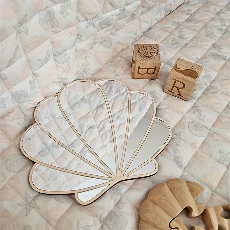 Scandinavian Style Wooden Beach Theme Shell Mirror Wall Decoration Cute Shell Anti-Shattering Mirror