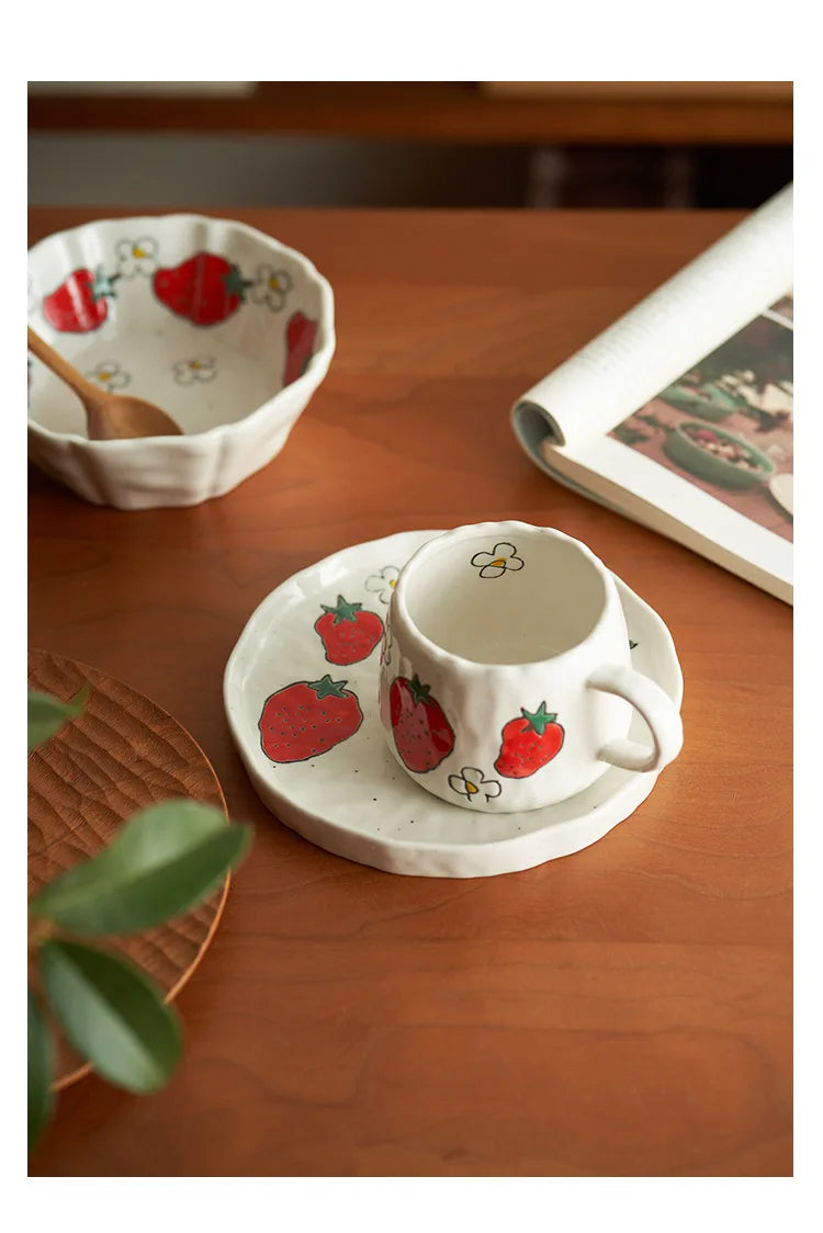 Hand-painted Fruit Pattern Ceramic Plate