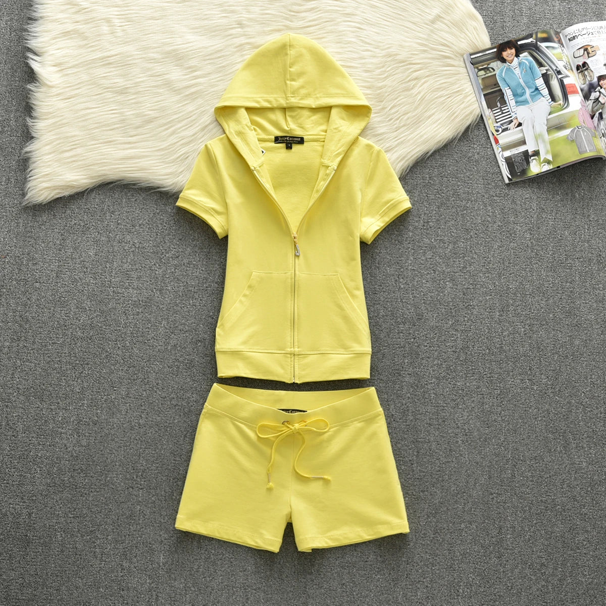 Velour Tracksuit Women Velvet Women's Brand Short Set Sewing Suit Women Tracksuits Hoodies and Shorts Sets Met 2 Piece Set