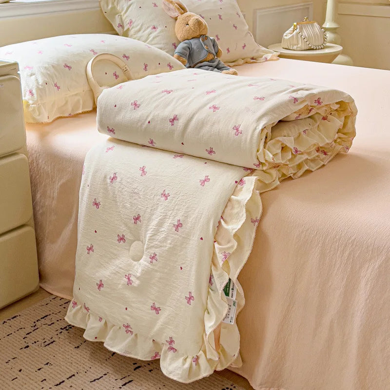 Korean Quilt with Lace and Ruffle Pure Cotton Patchwork Comforter for Summer Skin-Friendly Breathable Cooling Blanket for Home