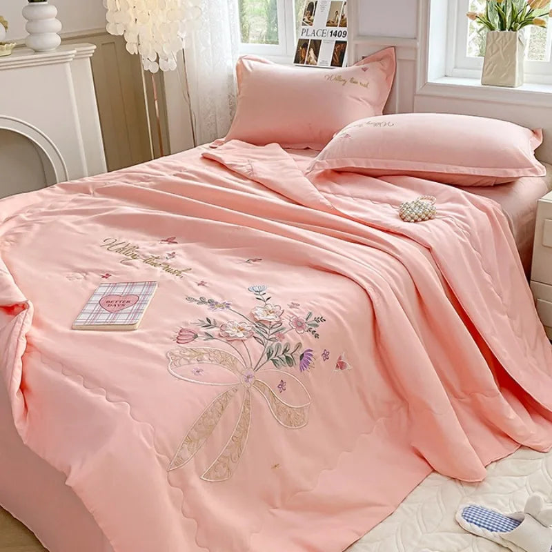 Super Soft Washed Cotton Three-Dimensional Flower Embroidered Summer Quilt Four-Piece Set