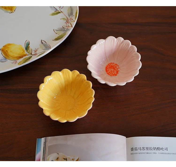 Ceramic Bowl 4.5 Inch Small Creative Floral Shape Dessert Bowl
